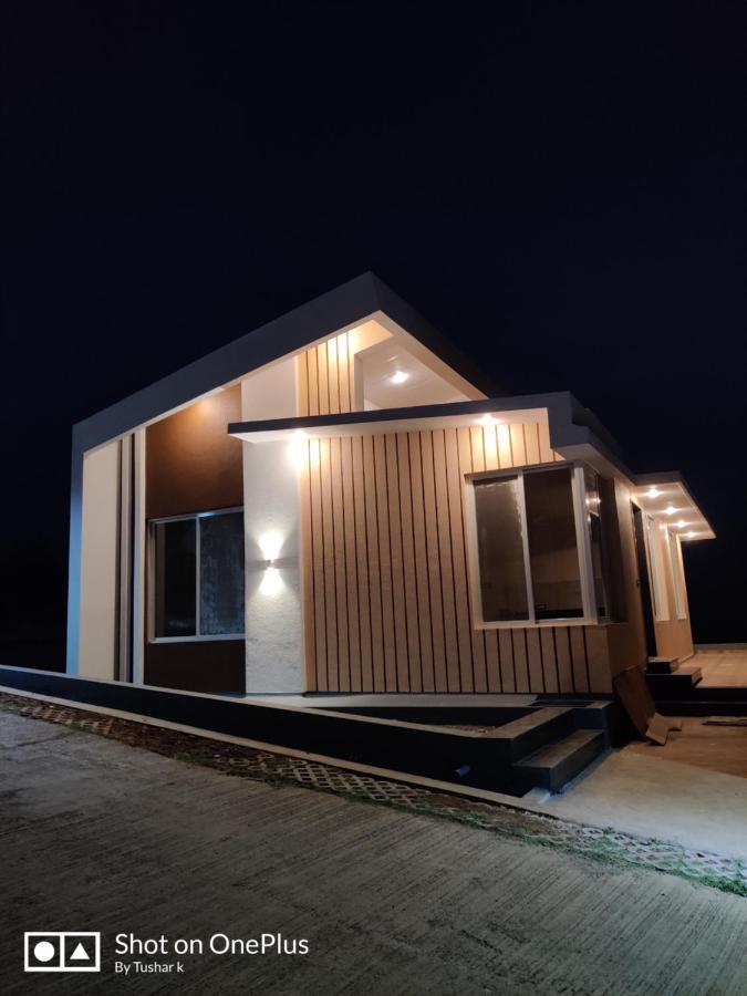 Royal Meadows Igatpuri 2Bhk Poolside Villa ภายนอก รูปภาพ