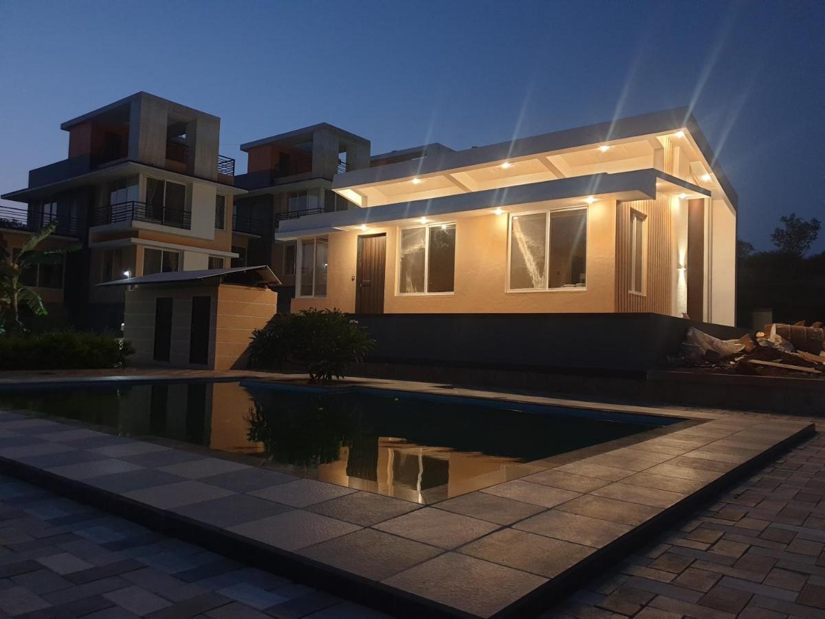 Royal Meadows Igatpuri 2Bhk Poolside Villa ภายนอก รูปภาพ