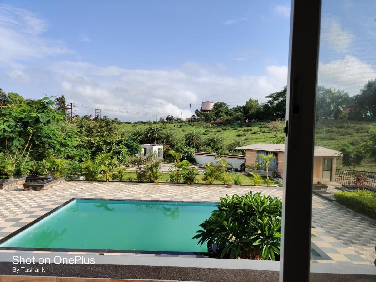 Royal Meadows Igatpuri 2Bhk Poolside Villa ภายนอก รูปภาพ