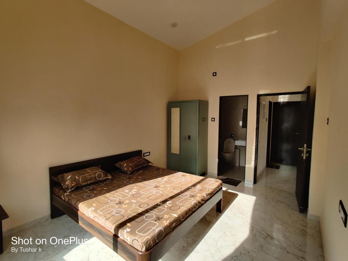 Royal Meadows Igatpuri 2Bhk Poolside Villa ภายนอก รูปภาพ