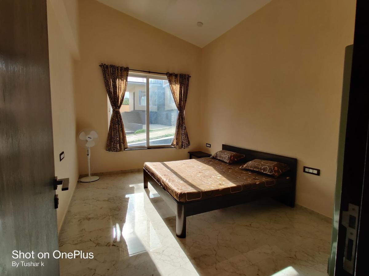 Royal Meadows Igatpuri 2Bhk Poolside Villa ภายนอก รูปภาพ